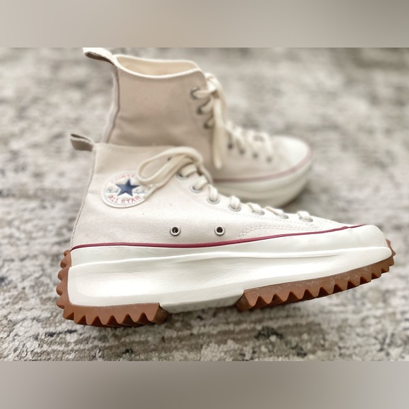 Shoes - Picture 4 of 9